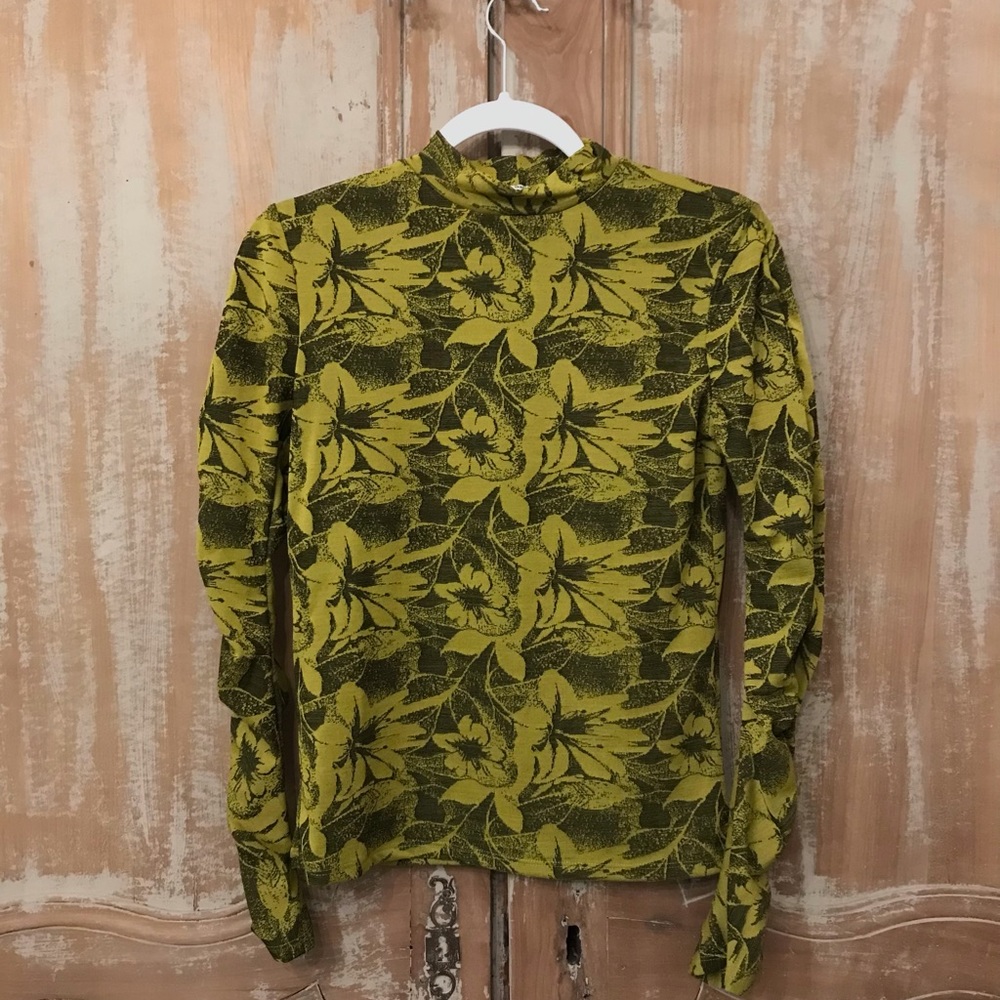 Zara Mock Neck Top with Sleeves, Size Medium